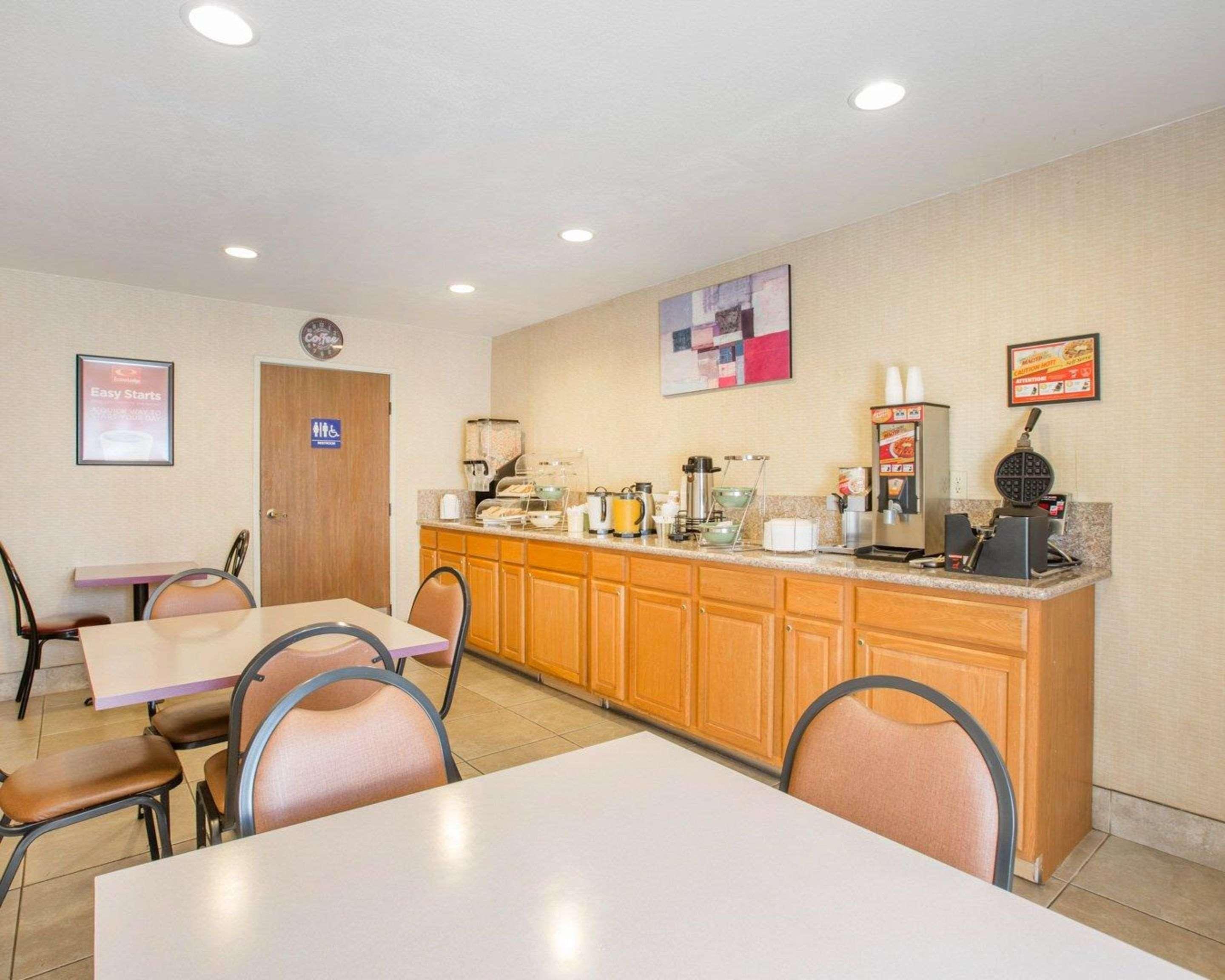 Econo Lodge Inn & Suites Lodi - Wine Country Area Bagian luar foto