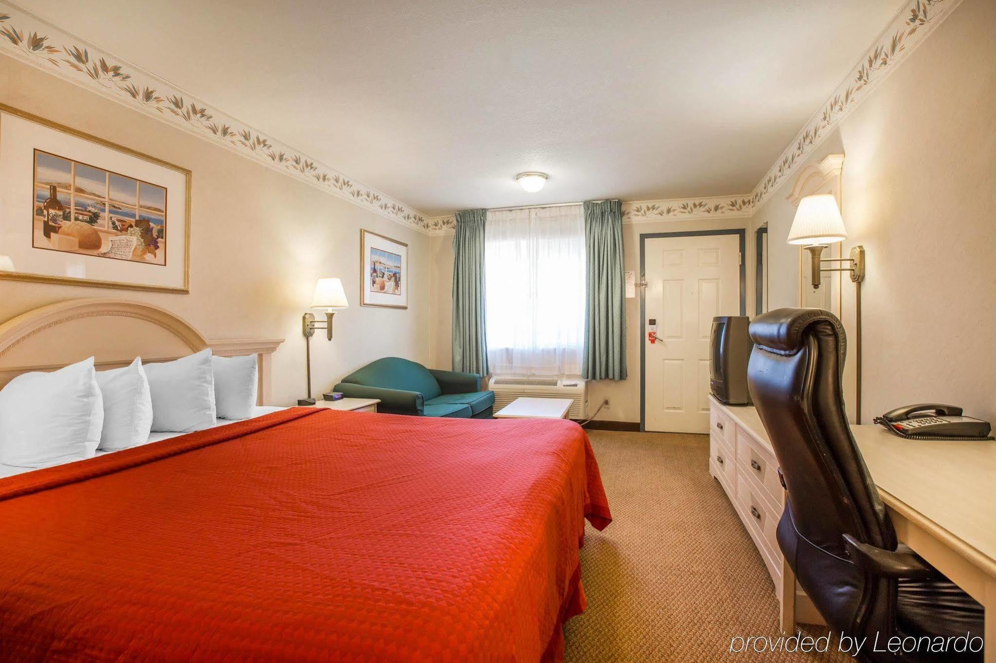 Econo Lodge Inn & Suites Lodi - Wine Country Area Bagian luar foto