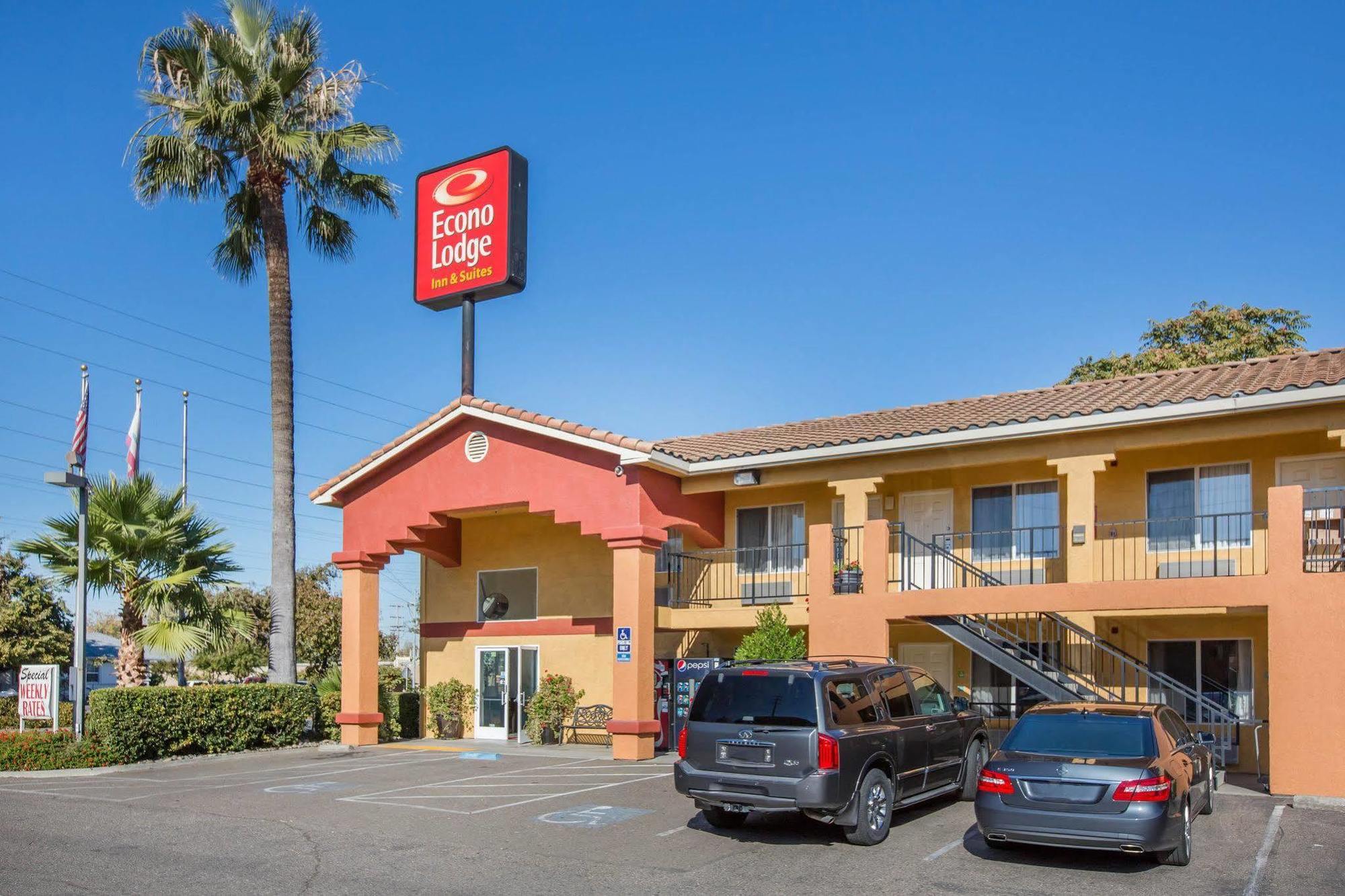 Econo Lodge Inn & Suites Lodi - Wine Country Area Bagian luar foto